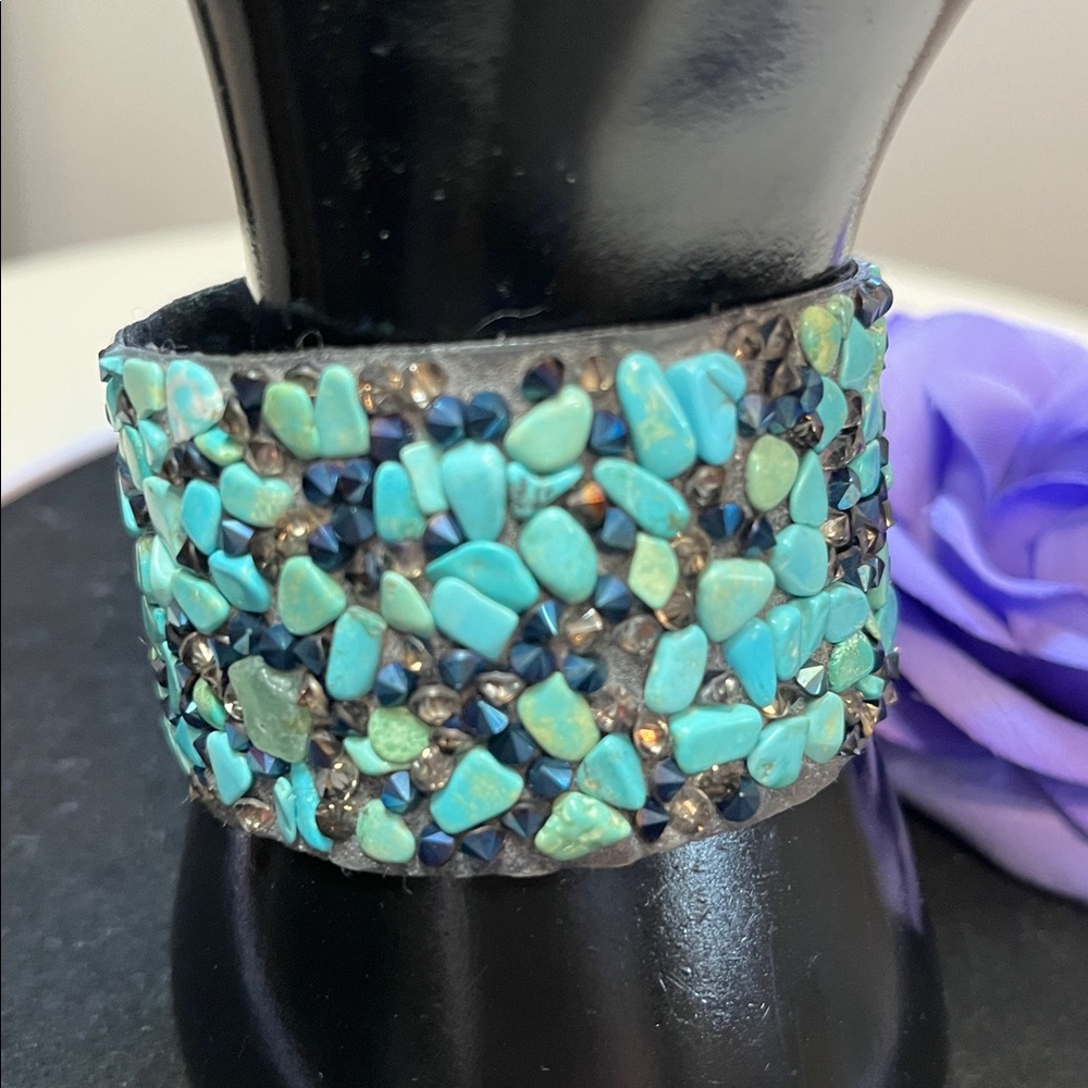 Turquoise and Black Beaded Bracelet